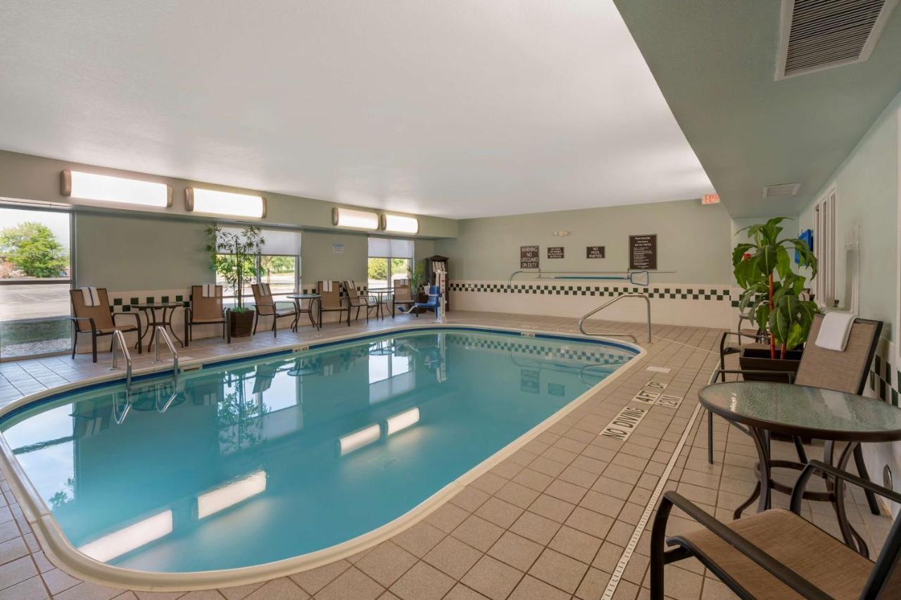 Best Western Hilliard Inn & Suites Εξωτερικό φωτογραφία