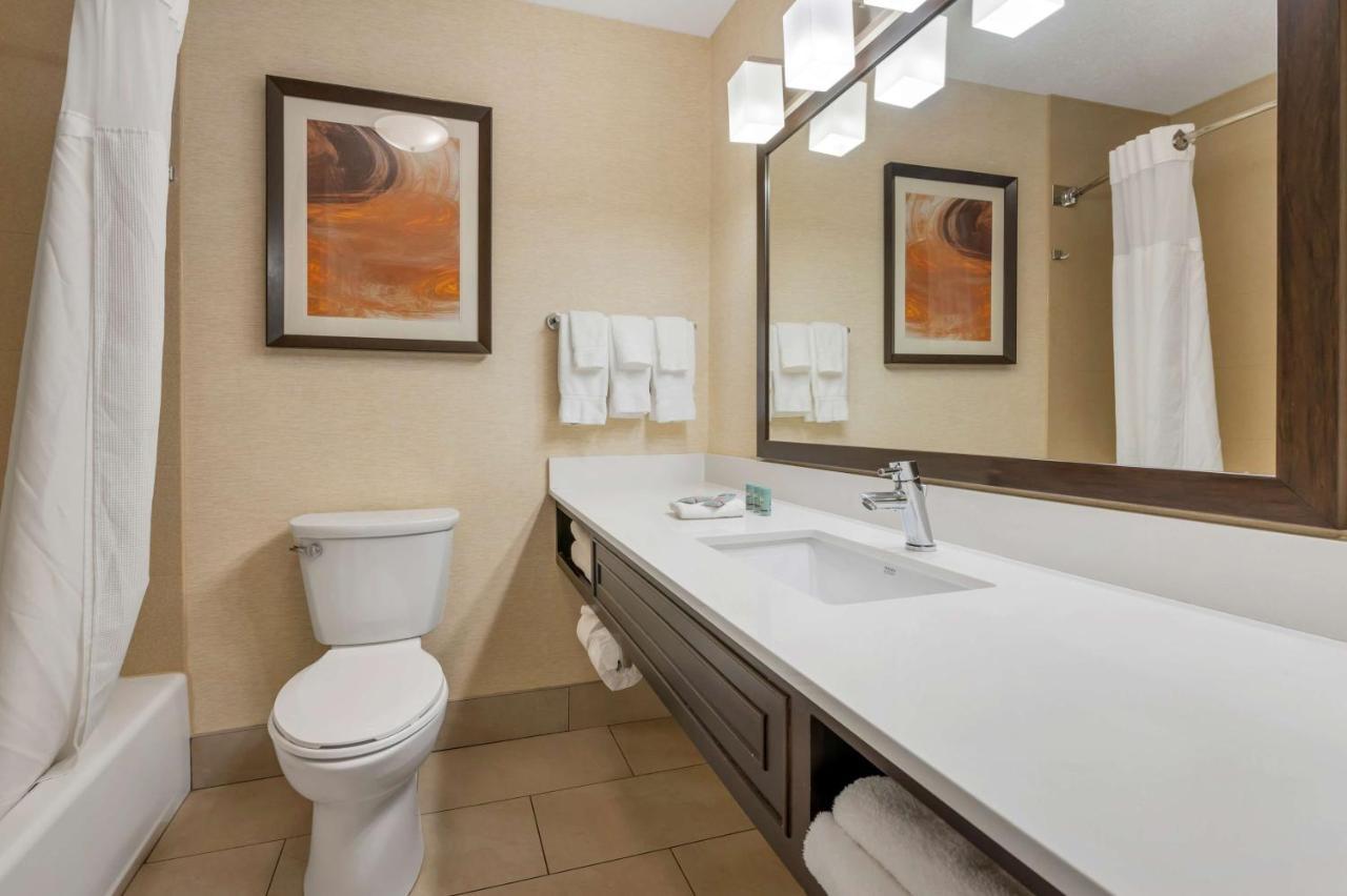 Best Western Hilliard Inn & Suites Εξωτερικό φωτογραφία