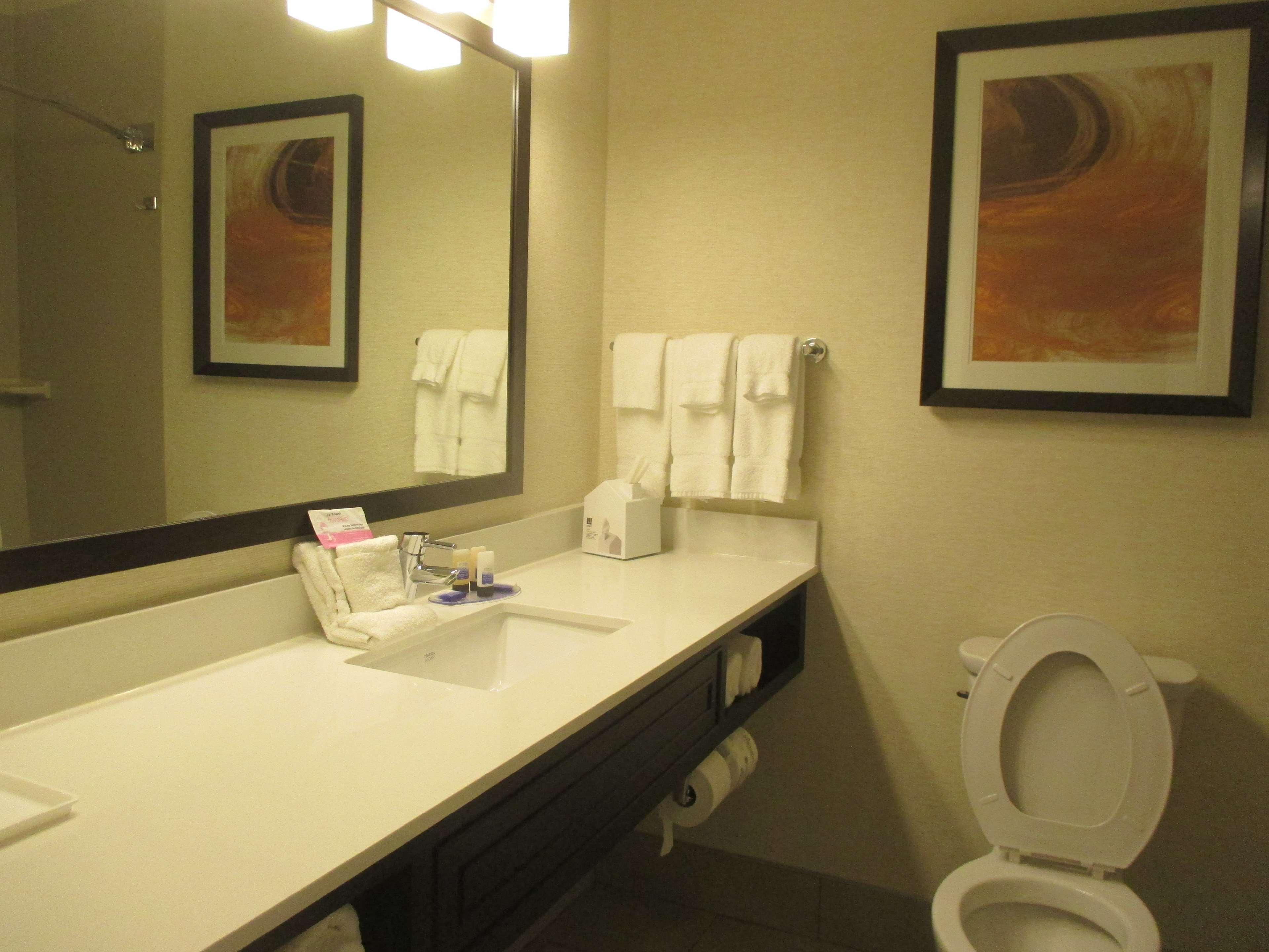 Best Western Hilliard Inn & Suites Εξωτερικό φωτογραφία