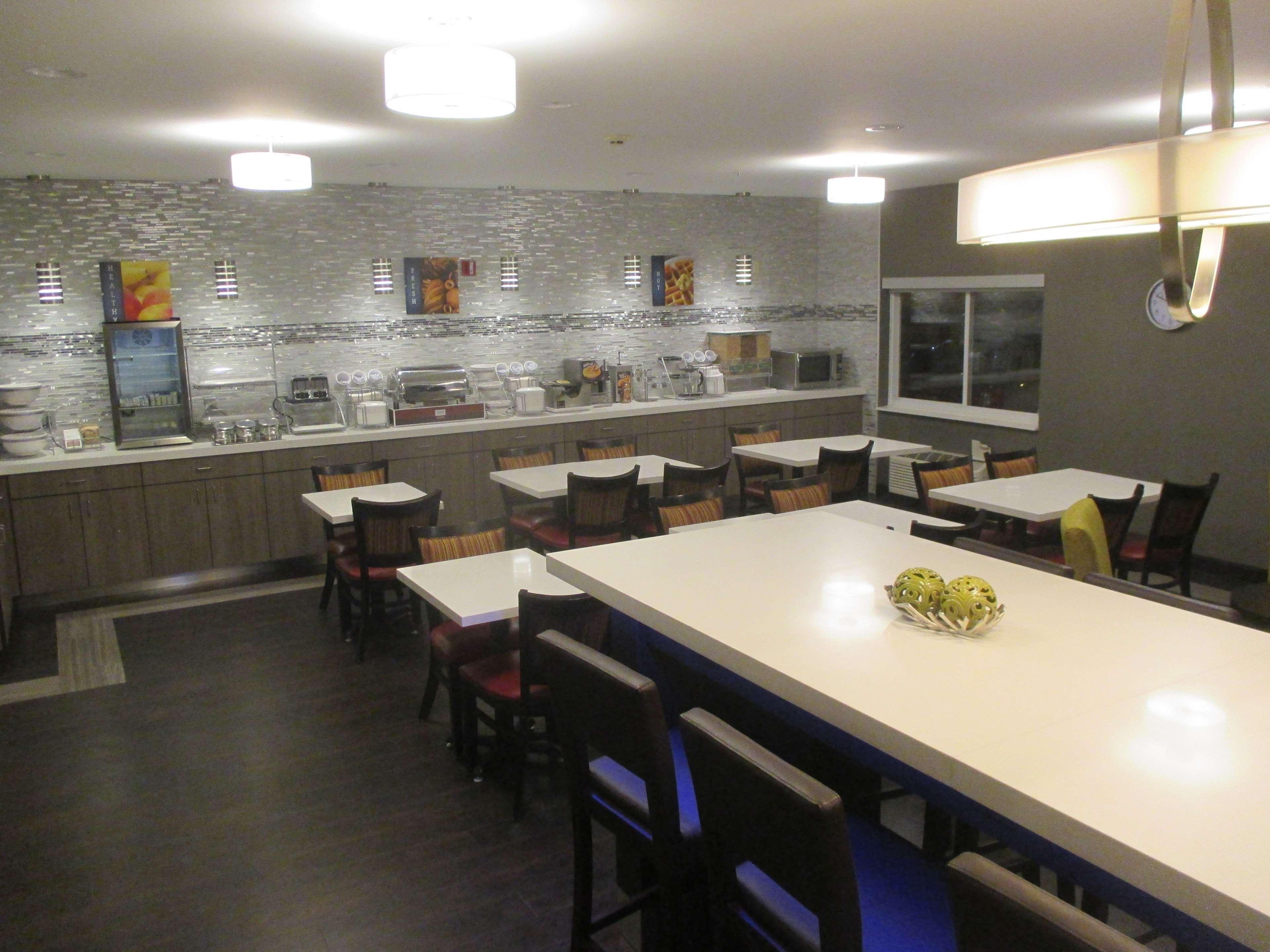 Best Western Hilliard Inn & Suites Εξωτερικό φωτογραφία